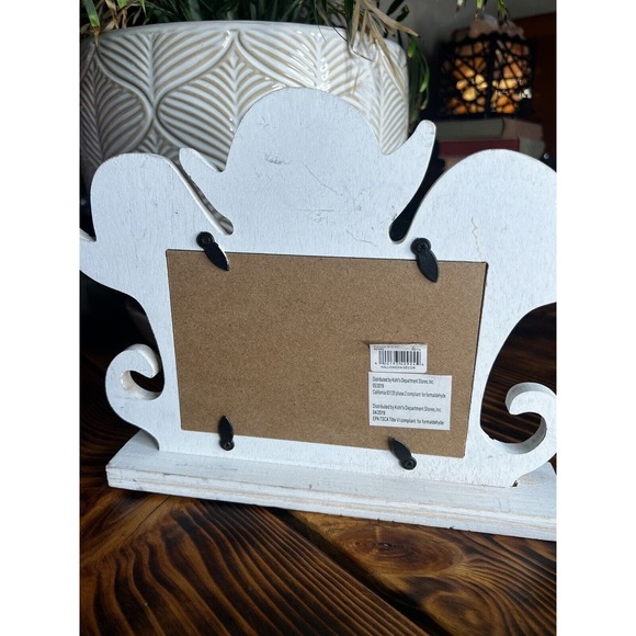 đ©”SOLDđ©” Happy halloween Photo Frame | Three Ghost Boo | White Farm House | - Picture 4 of 8